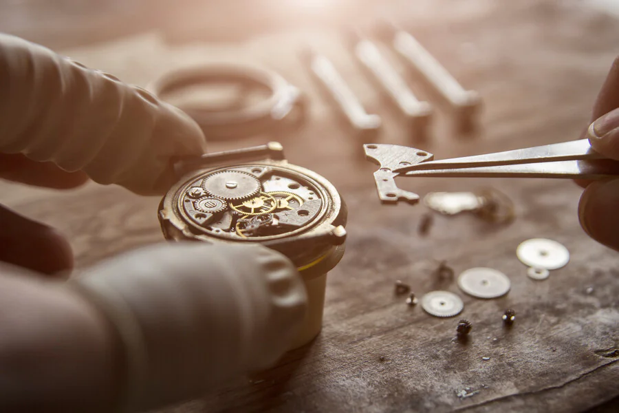 Paris et l'horlogerie de luxe : une histoire d'élégance et de savoir-faire