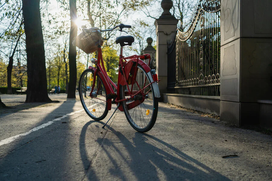 Quels sont les avantages de se déplacer à vélo à Paris ?