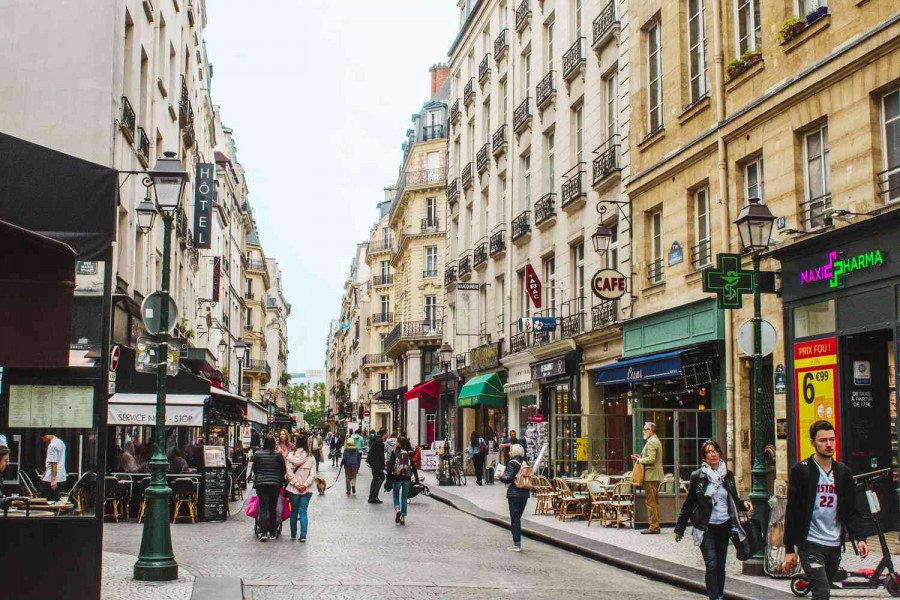 Découverte des Restaurants Incontournables de la Rue Montorgueil